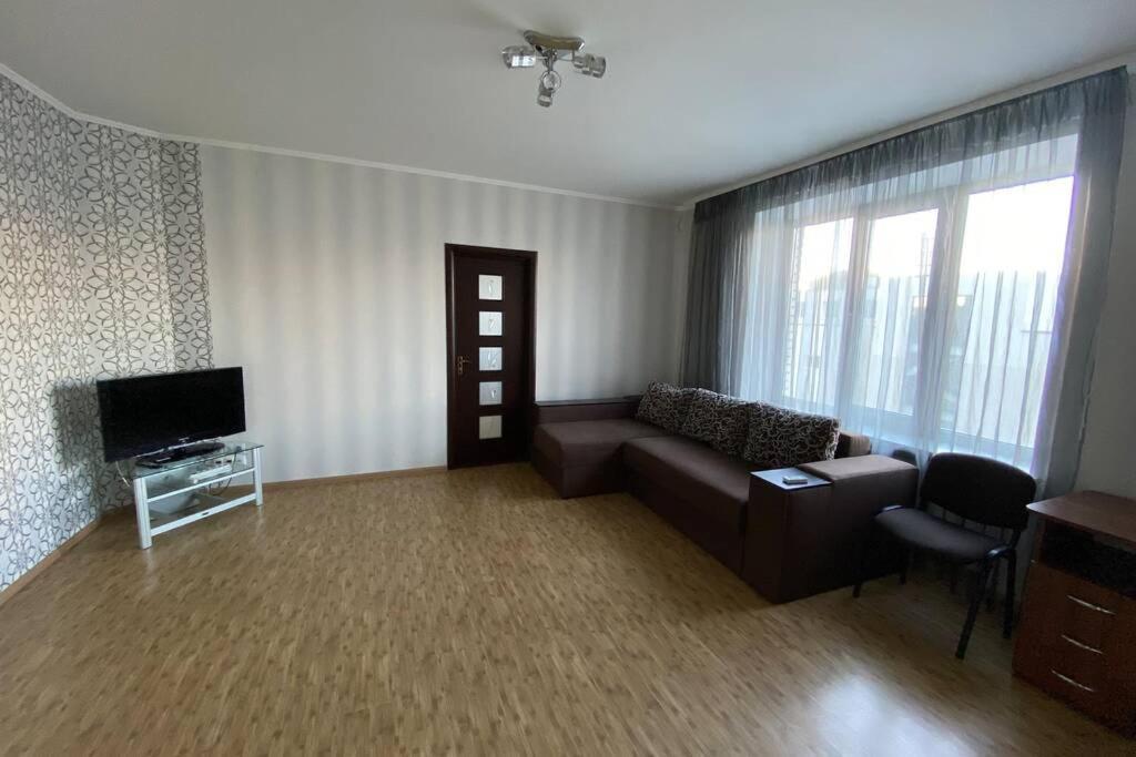 Podillia Modern Apartment Vinnytsia Exterior photo